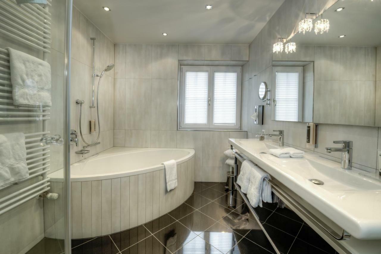 Standard Suite